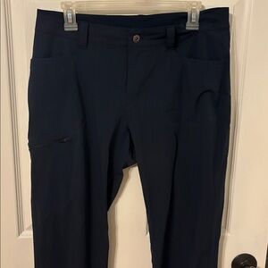 Women’s Navy EMS (eastern mountain sports) hiking pant